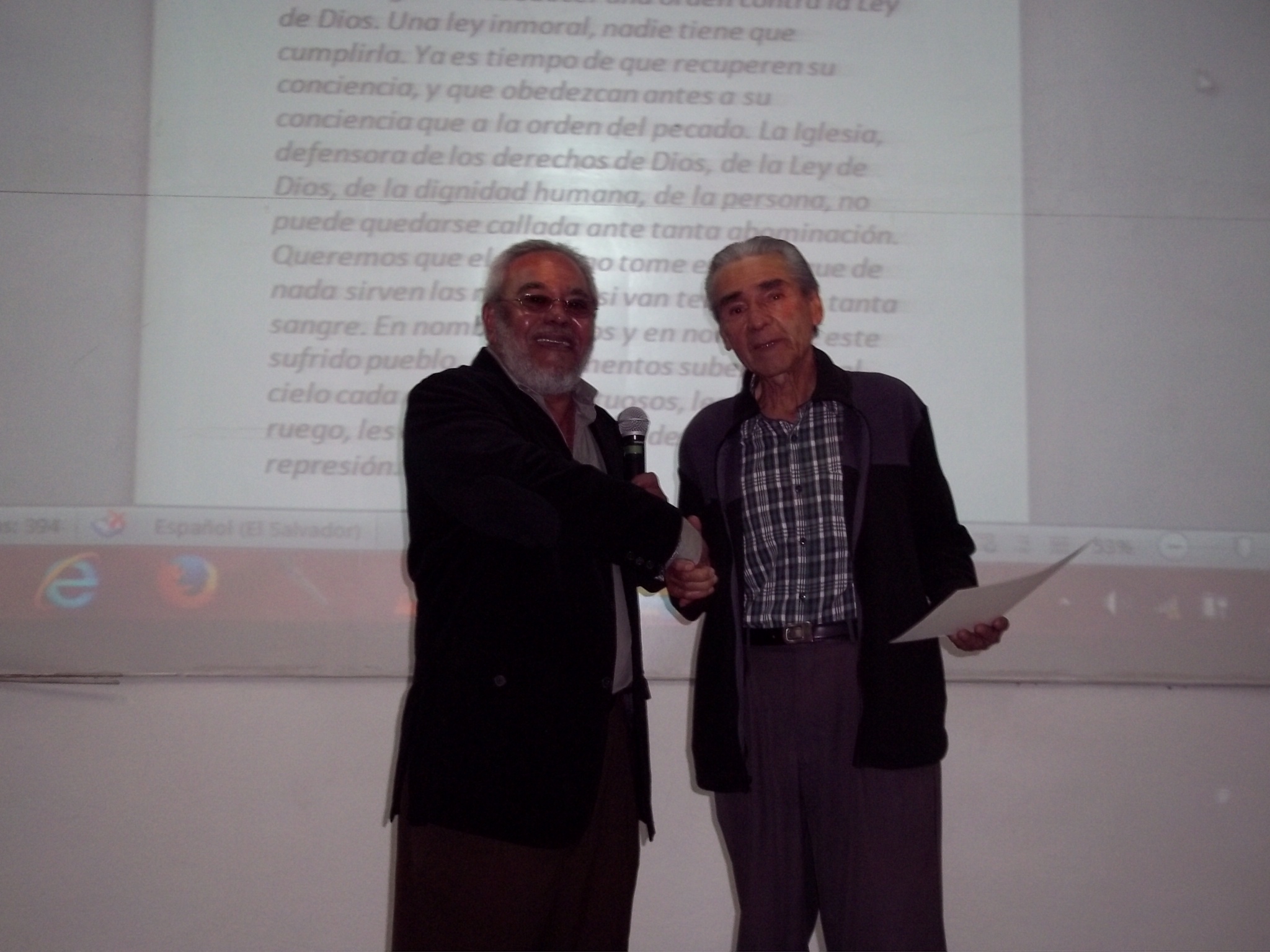 Conversatorio: "Monseñor Romero, desde la perspectiva escultórica del artista Joaquín Serrano"