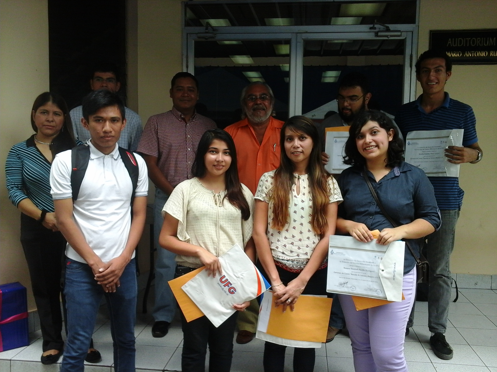 Concurso literario de cuento en la Universidad Francisco Gavidia.